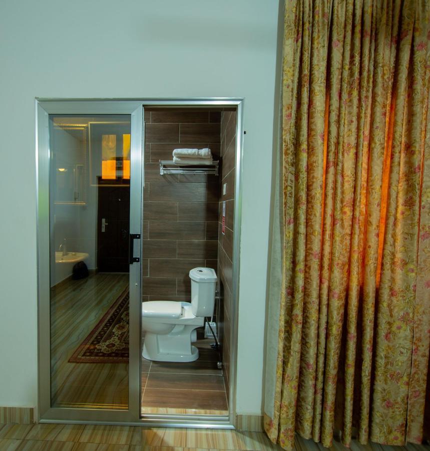Nap Apartment Hotel Dansoman Exterior photo
