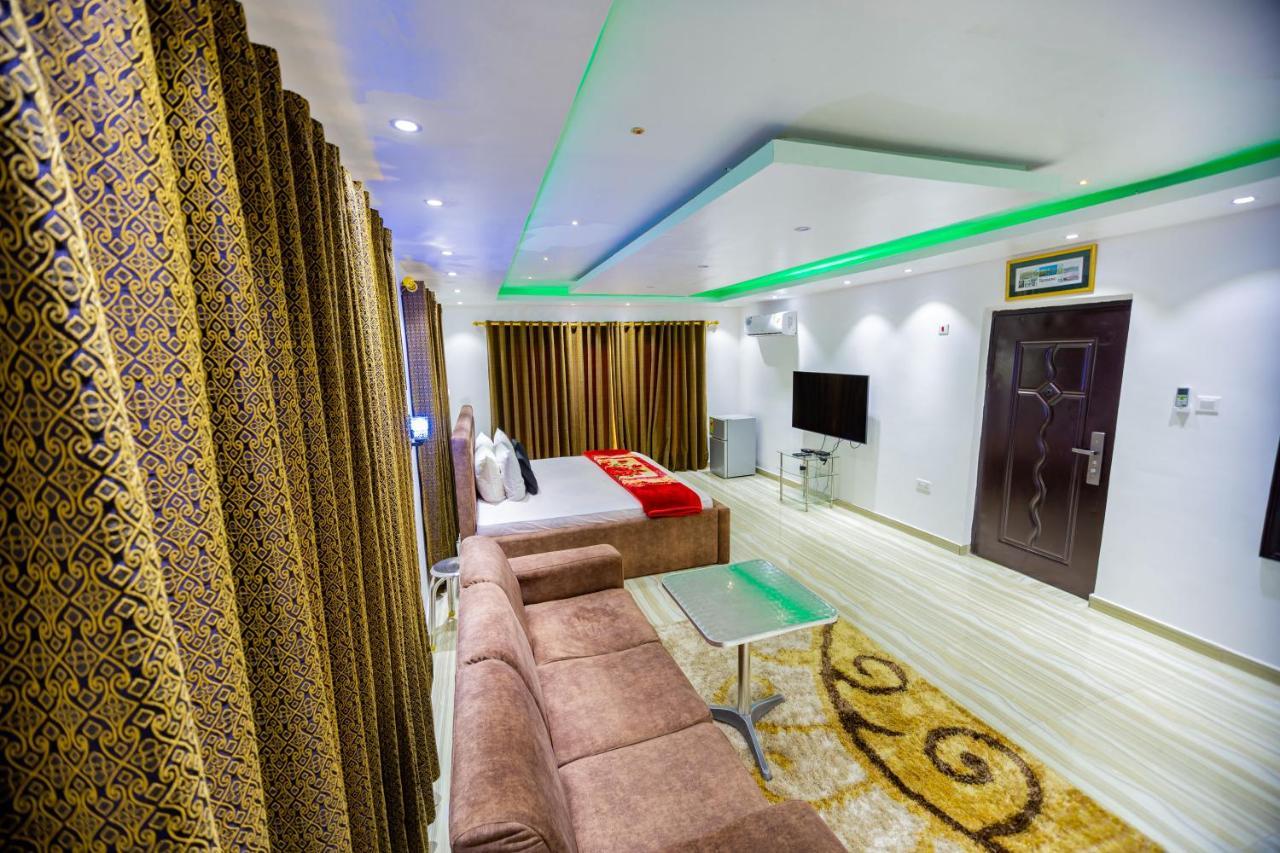 Nap Apartment Hotel Dansoman Exterior photo