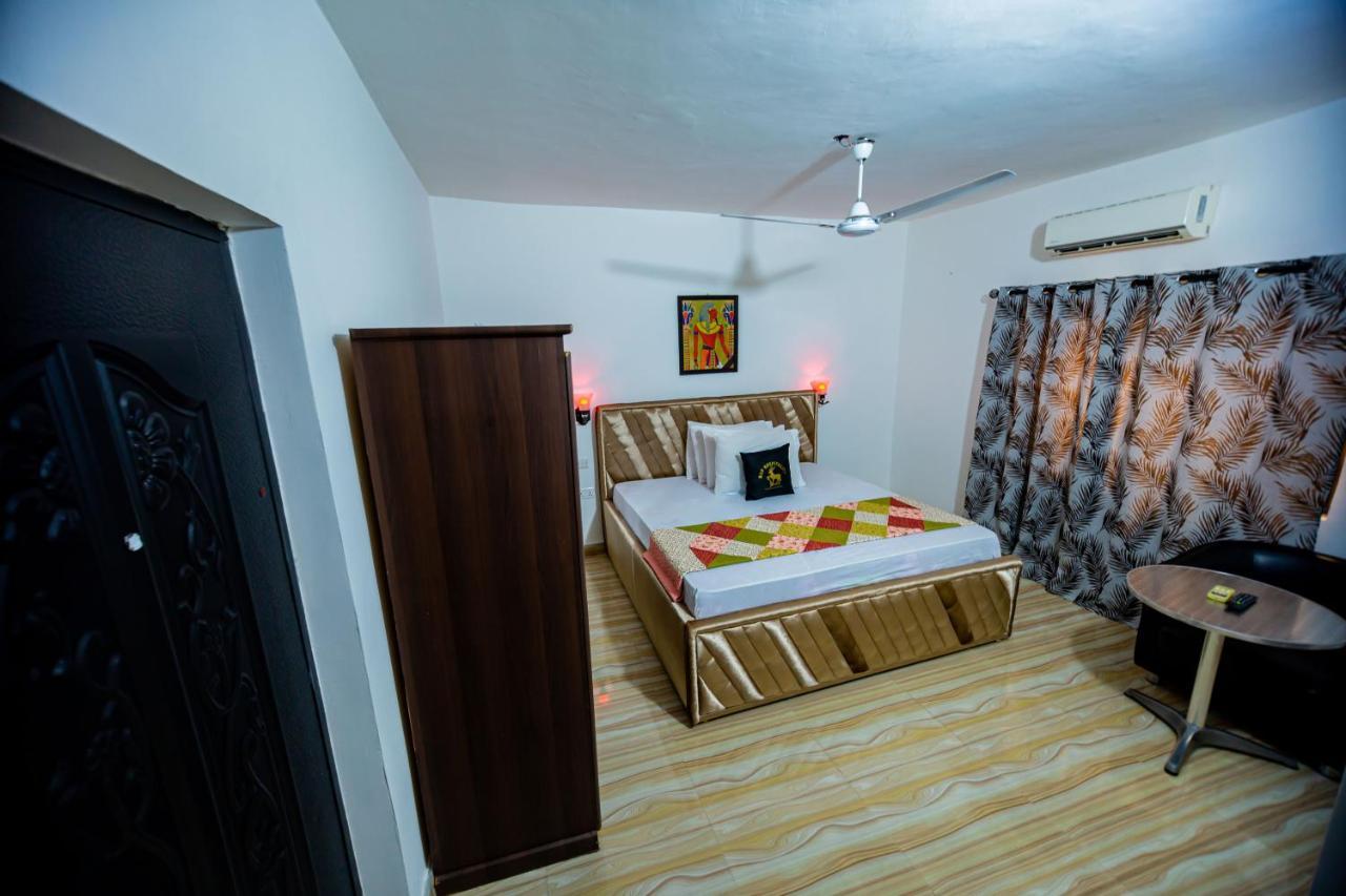 Nap Apartment Hotel Dansoman Exterior photo