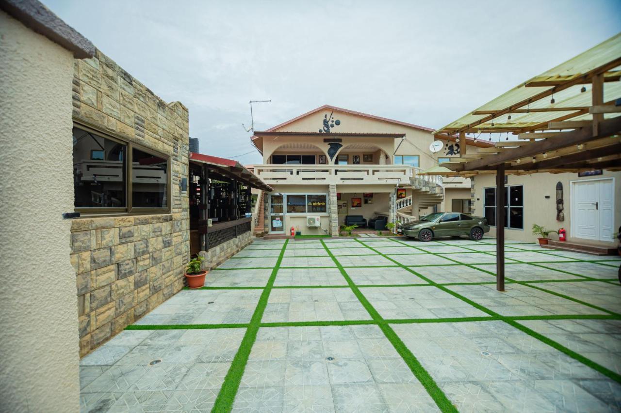Nap Apartment Hotel Dansoman Exterior photo