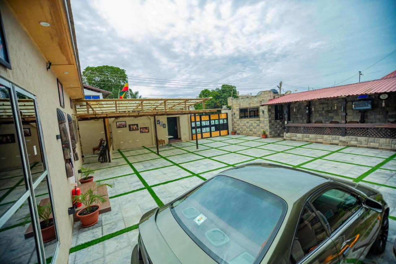 Nap Apartment Hotel Dansoman Exterior photo